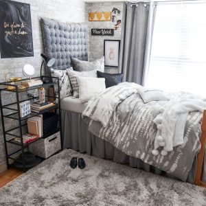 Velvet Tufted Headboard Dorm Room Must-Haves