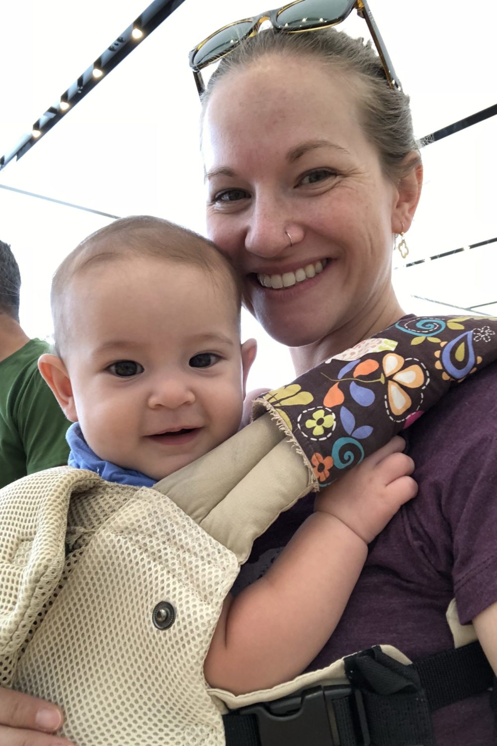 mom traveling with small child