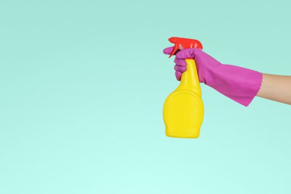 spray cleaner with glove