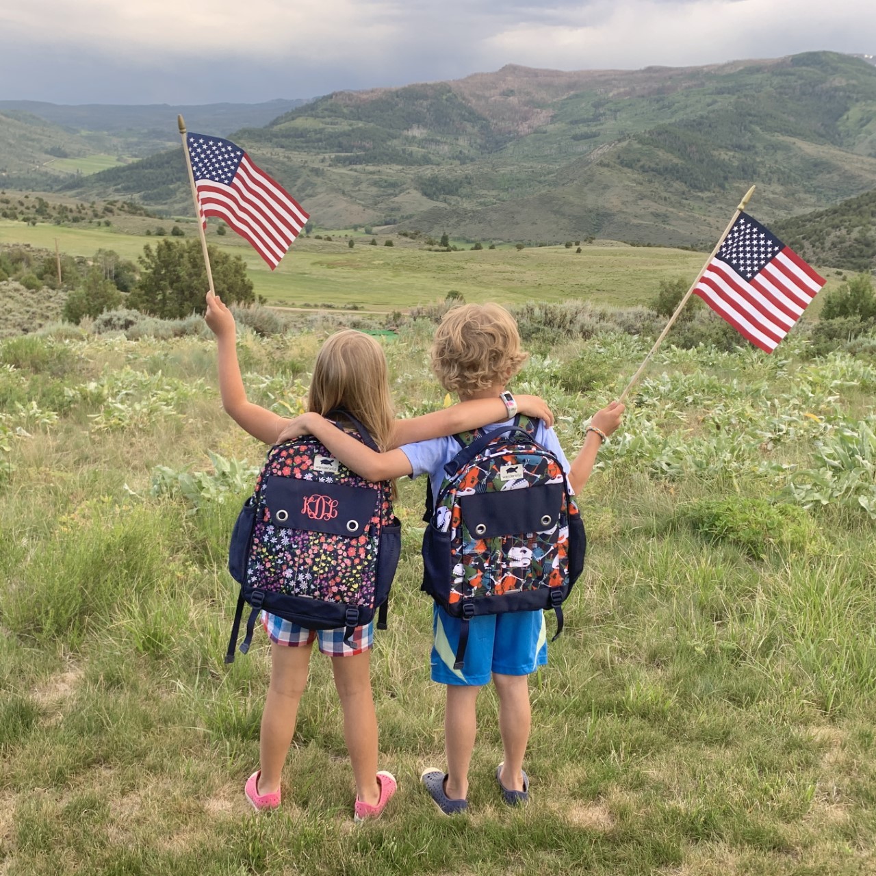 kids with Wanderwild backpacks