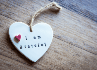 I am grateful heart on wood