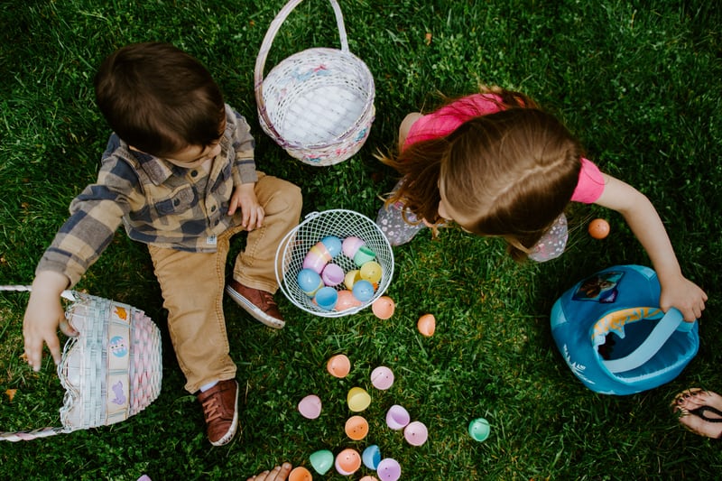 kids egg hunt