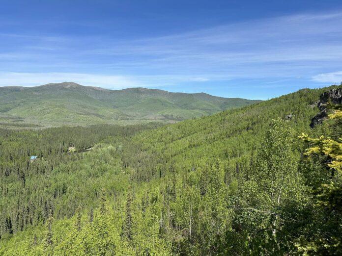 Angel Rock Summertime rolling hill views along Angel Rock trailhead