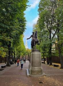 The Paul Revere statue with the Old North Church in the background