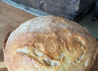 EASY No-Knead Sourdough Bread