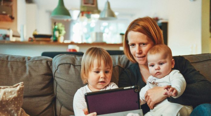 Redefining the Working Mom this National Working Moms Day